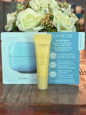 NEW Laneige LIP GLOWY BALM Mini in VANILLA + Water Bank MOISTURIZER Sample!